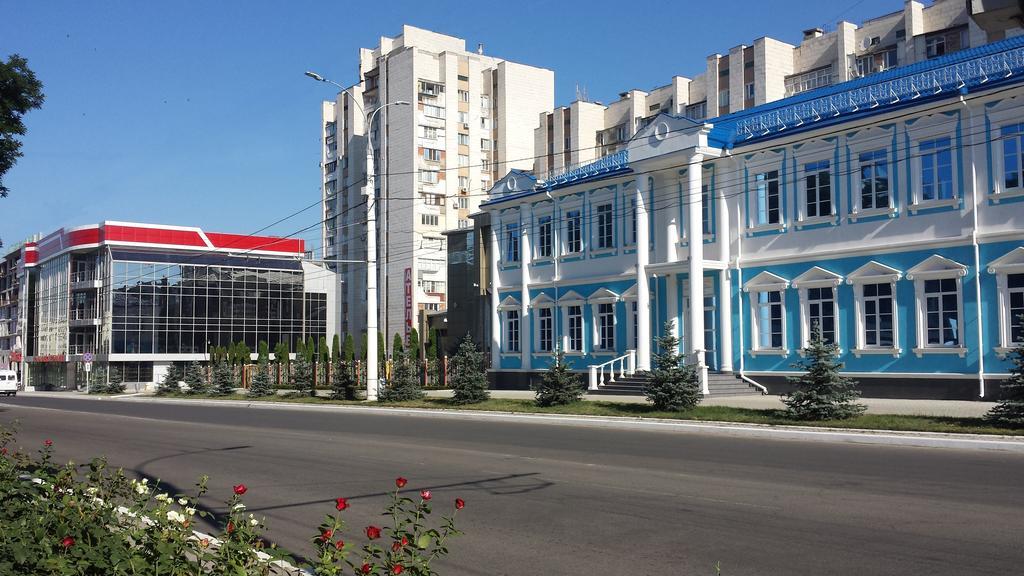 Luna Tiraspol Luaran gambar