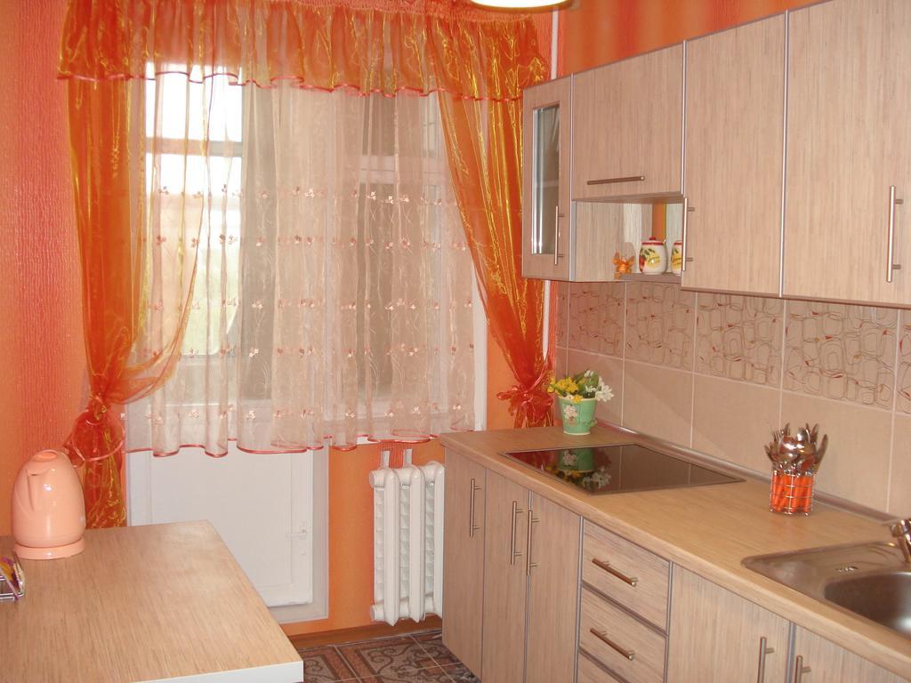 Luna Tiraspol Luaran gambar