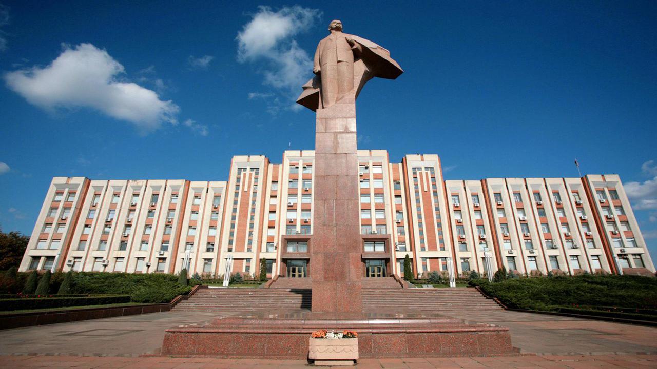 Luna Tiraspol Bilik gambar